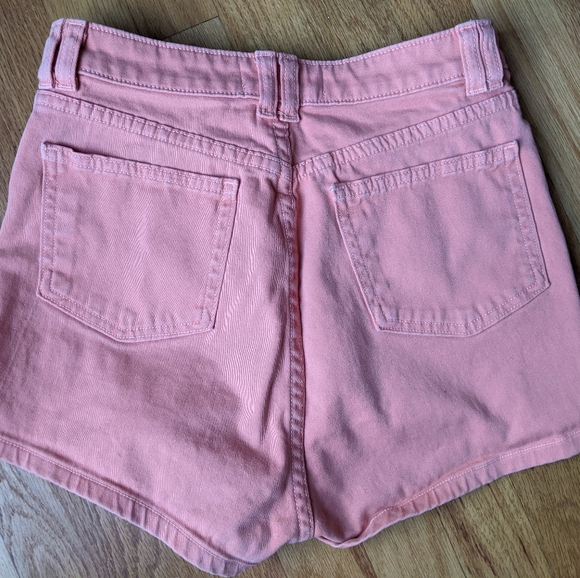 American Apparel High-waisted Shorts - Picture 4 of 6